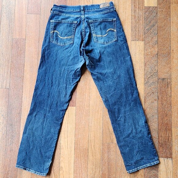 Signature by Levi Strauss Faded Wash Curvy Straight Jeans Size W29 L32 - Picture 14 of 16